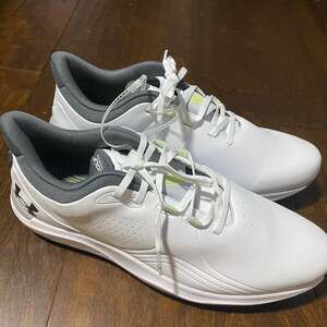 Under Armor Golf Drive Pro Shoes Size 9 NEW